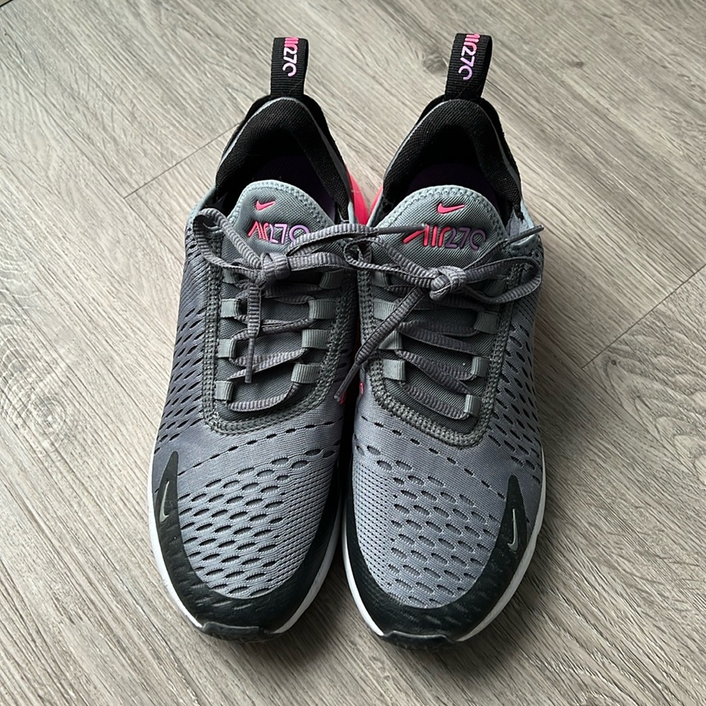 Nike air max 270C. Gray and pink